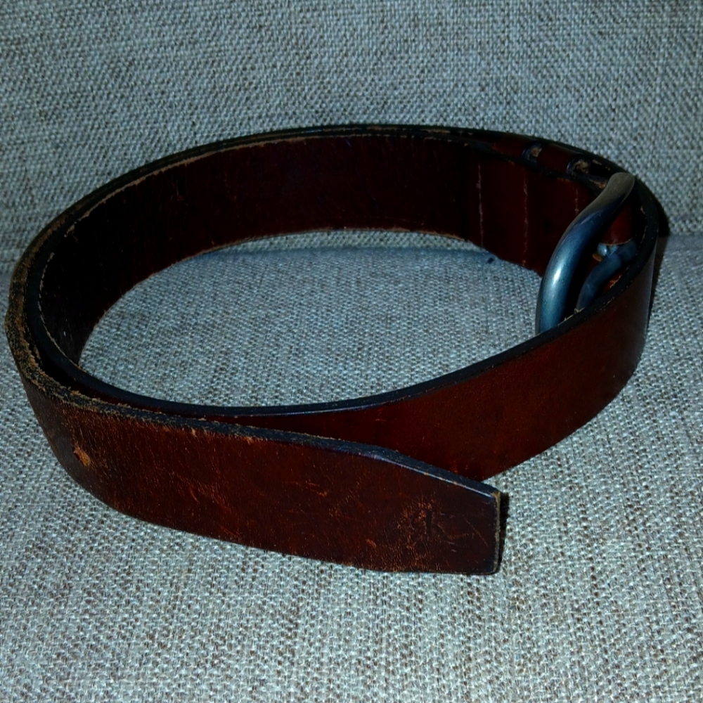 AUTHENTIC CALVIN KLEIN MEDIUM BROWM BELT